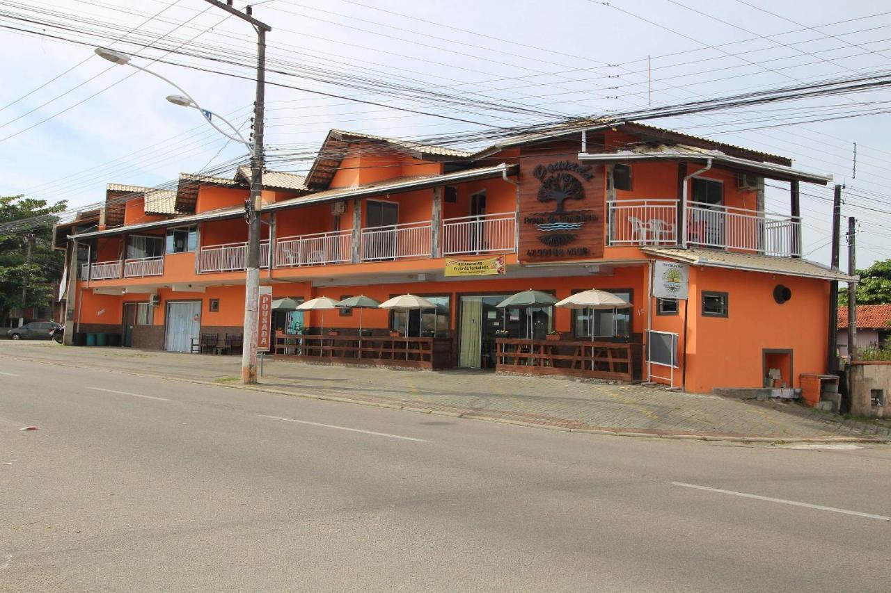 Pousada Praia Da Fortaleza 450 Metros Do Parque Beto Carrero Com Cafe Da Manha Penha  Eksteriør bilde