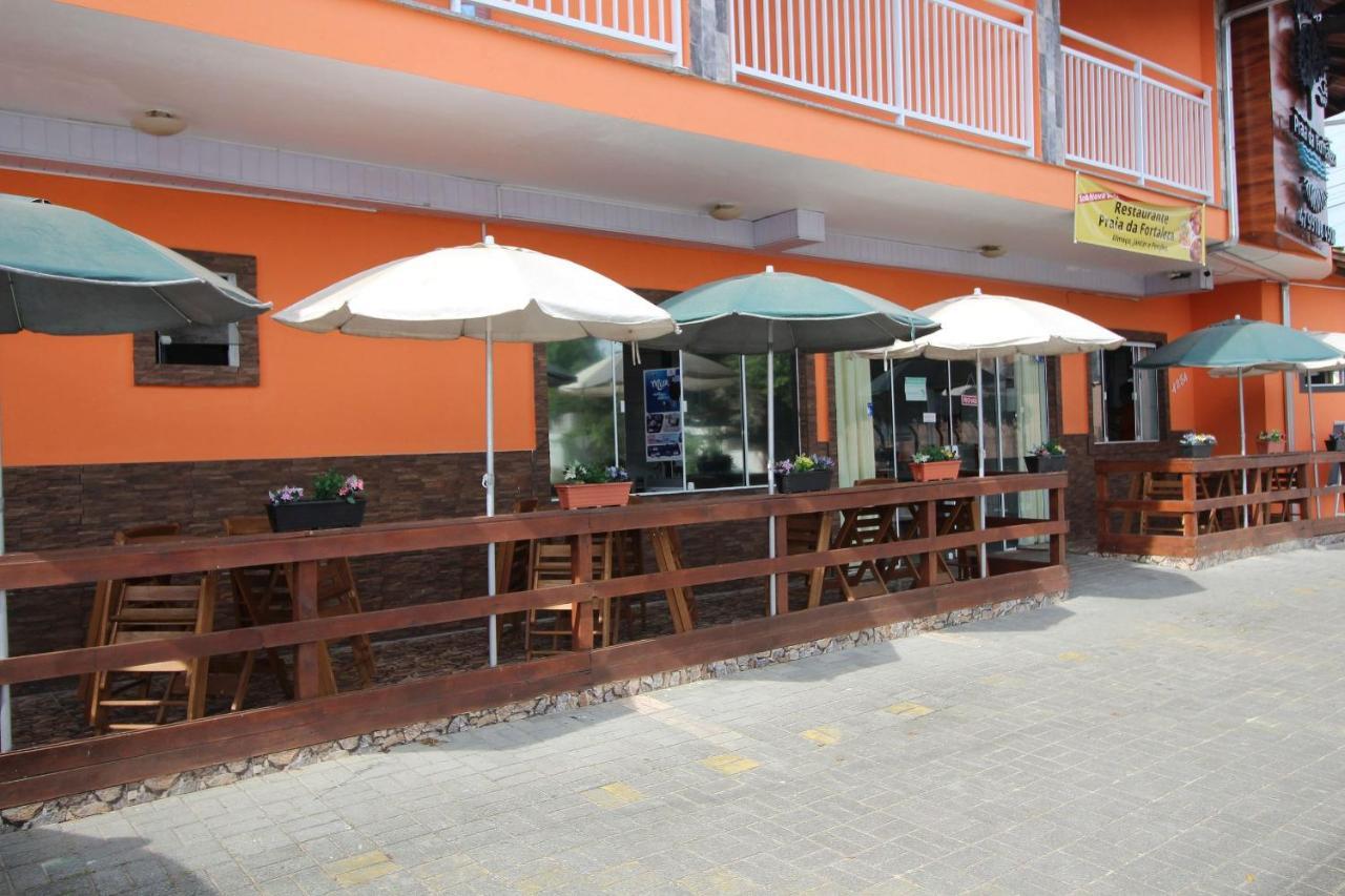 Pousada Praia Da Fortaleza 450 Metros Do Parque Beto Carrero Com Cafe Da Manha Penha  Eksteriør bilde